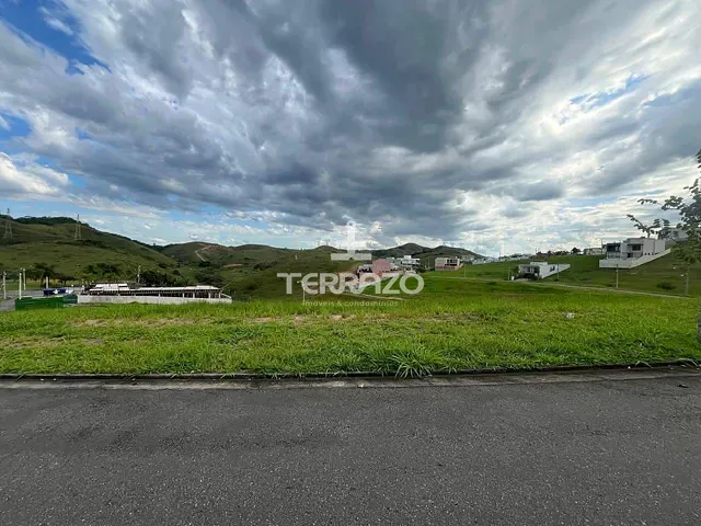 Terreno com 637m², à venda, no bairro Casa de Pedra em Volta Redonda