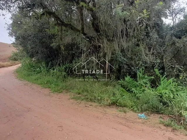 Terreno à venda, no bairro Lagoa das Almas em Contenda