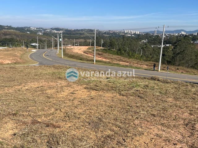 Terreno com 250m², à venda, no bairro Cézar de Souza em Mogi das Cruzes