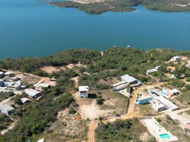 Terreno com 690m², à venda, no bairro Zona Rural em Abadiânia