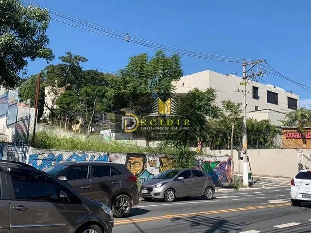 Terreno com 900m², para alugar, no bairro Vila Andrade em São Paulo