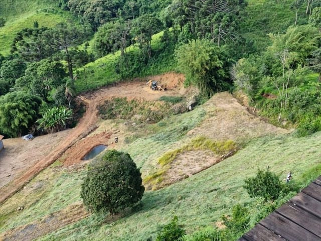 Terreno com 6000m², à venda, no bairro Posses em Córrego do Bom Jesus