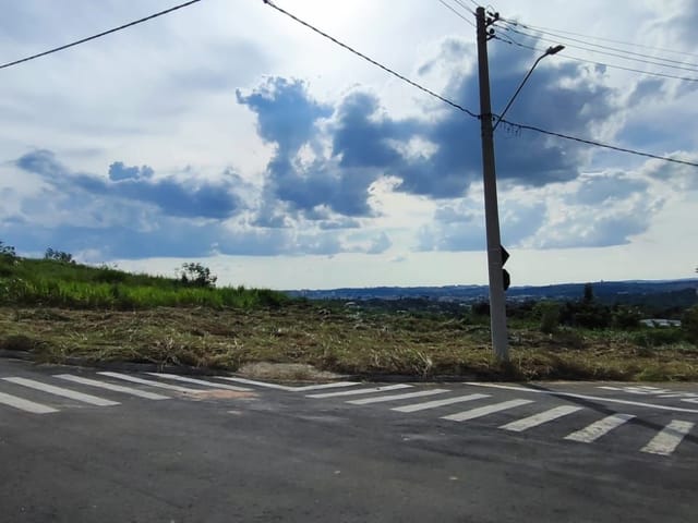 Terreno com 455m², à venda, no bairro Loteamento Solario da Mantiqueira em São João da Boa Vista