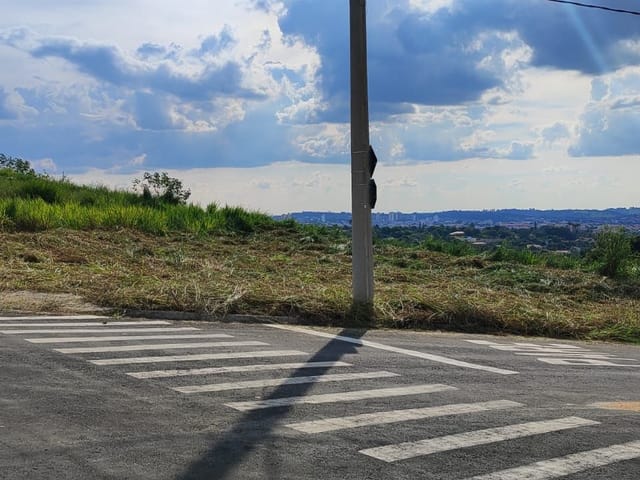 Terreno com 455m², à venda, no bairro Loteamento Solario da Mantiqueira em São João da Boa Vista