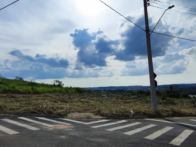 Terreno com 455m², à venda, no bairro Loteamento Solario da Mantiqueira em São João da Boa Vista