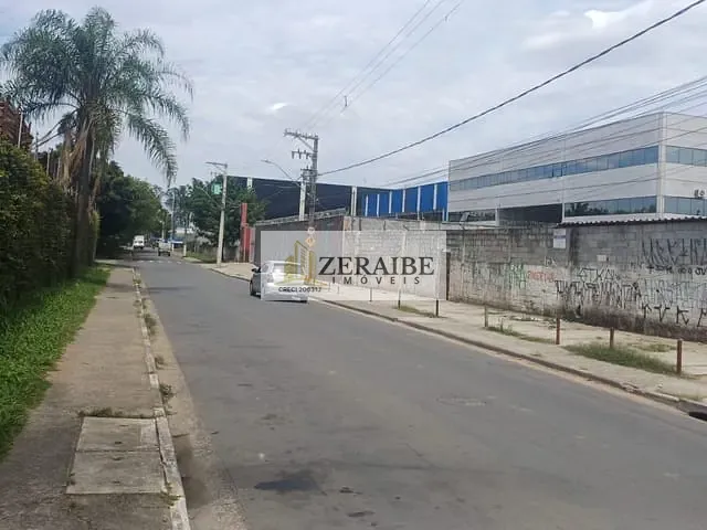 Terreno com 6000m², à venda, no bairro Jardim Presidente Dutra em Guarulhos