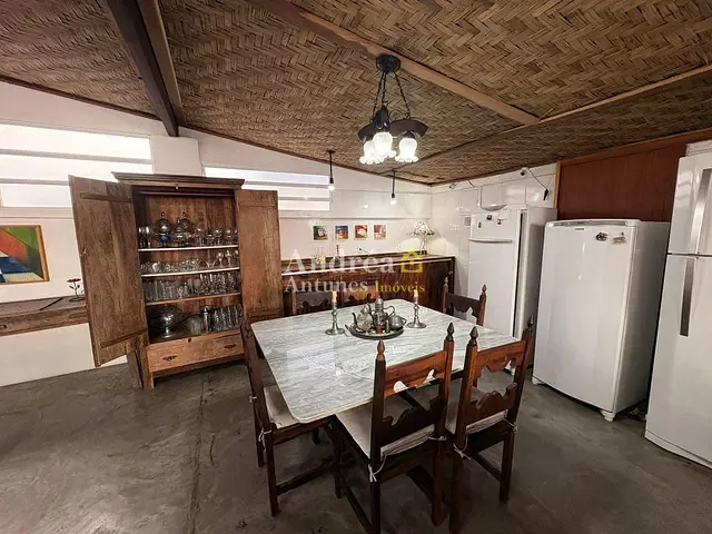 Casa com 609m², à venda, no bairro Passagem em Cabo Frio