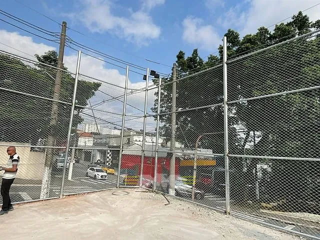 Terreno com 15m², para alugar, no bairro Penha em São Paulo