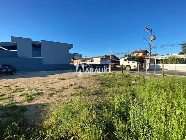 Terreno com 275m², para alugar, no bairro São João em Itajaí
