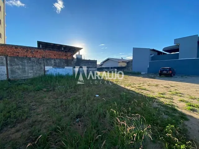 Terreno com 275m², para alugar, no bairro São João em Itajaí