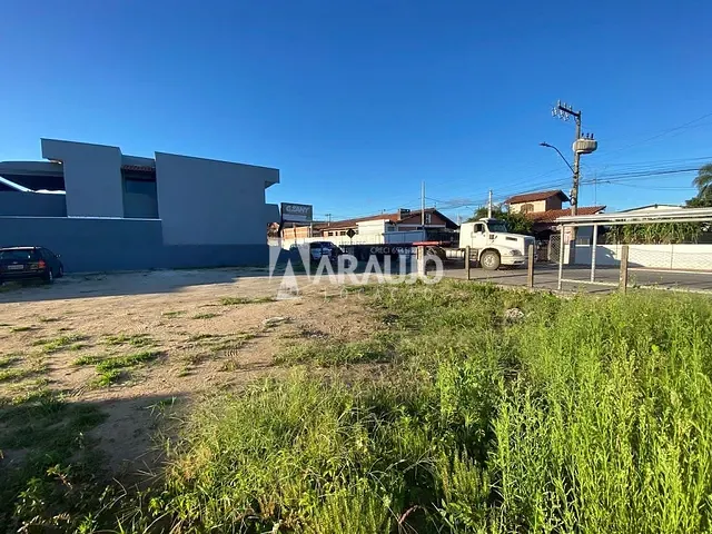 Terreno com 275m², para alugar, no bairro São João em Itajaí