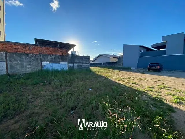 Terreno com 275m², para alugar, no bairro São João em Itajaí