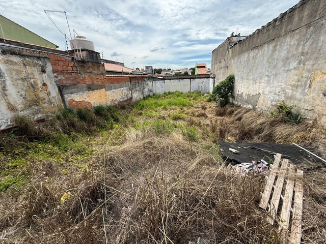 Terreno com 250m², à venda, no bairro Parque Erasmo Assunção em Santo André