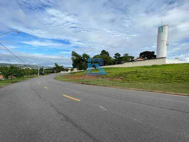 Terreno com 618m², à venda, no bairro Residencial Fazenda Santa Rosa - Fase 1 em Itatiba
