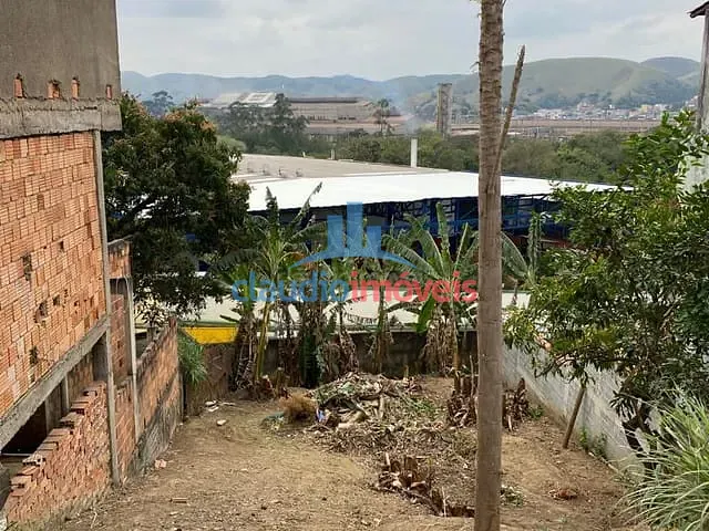 Terreno à venda, no bairro Santa Maria II em Barra Mansa