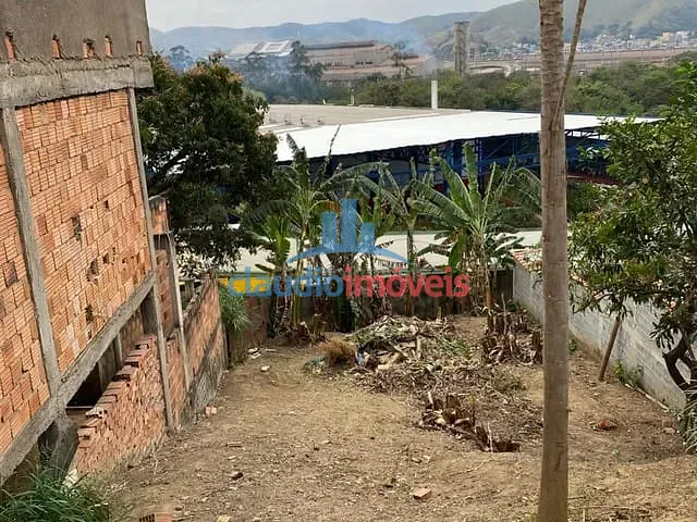 Terreno à venda, no bairro Santa Maria II em Barra Mansa