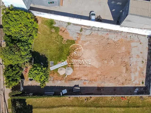 Terreno com 950m², à venda, no bairro Setor Habitacional Arniqueira (Águas Claras) em Brasília