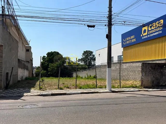Terreno com 667m², à venda, no bairro Centro em Porto Feliz
