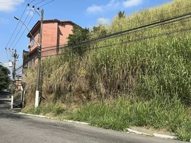 Terreno com 496m², à venda, no bairro Centro em Barra Mansa