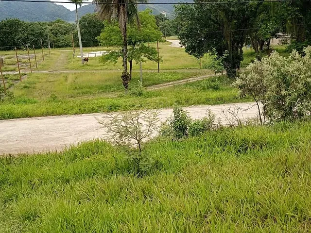 Terreno com 1640m², à venda, no bairro Cotia em Guapimirim