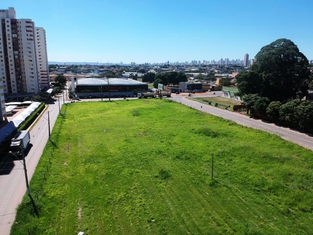 Terreno com 12300m², à venda, no bairro Parque Oeste Industrial Prolongamento em Goiânia