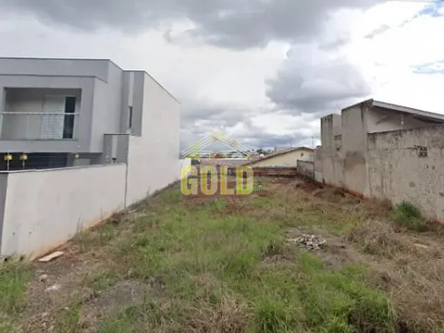 Terreno com 262m², à venda, no bairro Paulista em Londrina
