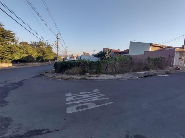Terreno com 400m², à venda, no bairro Parque Nova Carioba em Americana