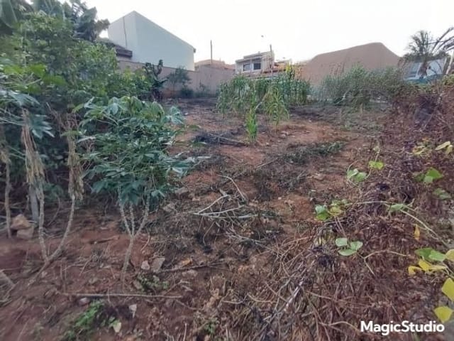 Terreno com 400m², à venda, no bairro Parque Nova Carioba em Americana