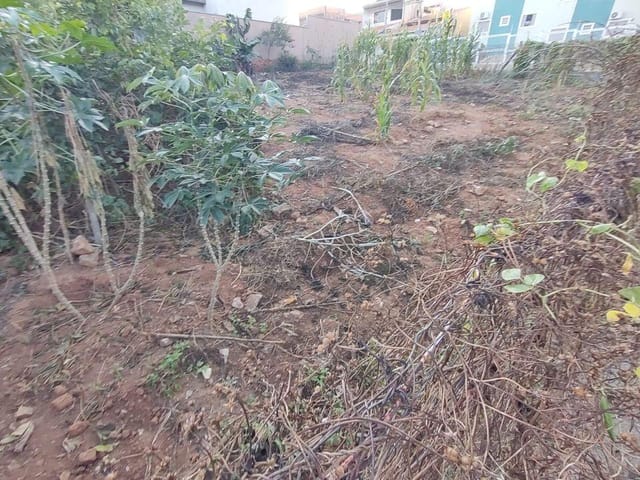 Terreno com 400m², à venda, no bairro Parque Nova Carioba em Americana