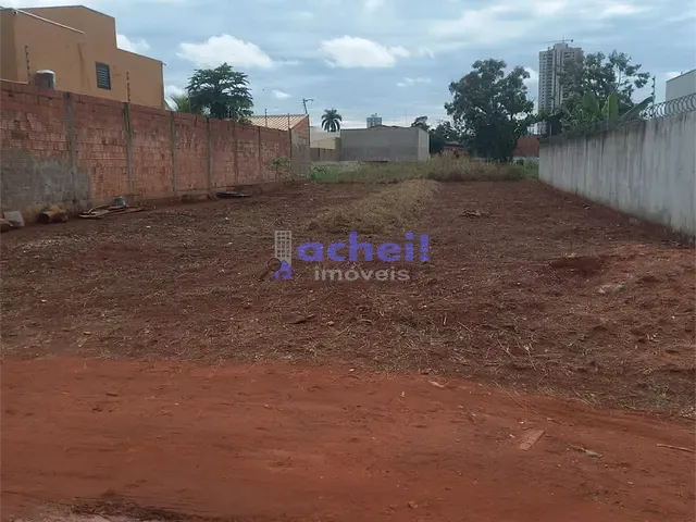 Terreno com 404m², à venda, no bairro Parque Sagrada Família em Rondonópolis