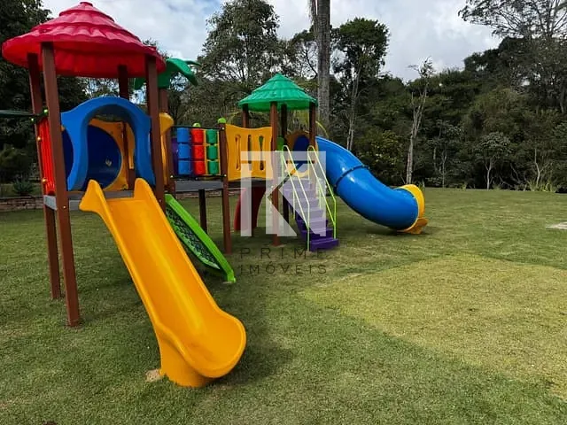Terreno com 1500m², à venda, no bairro Parque do Imbui em Teresópolis