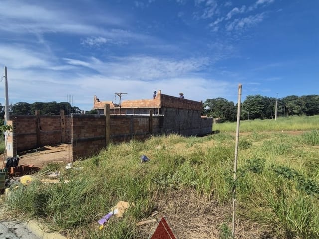 Terreno com 160m², à venda, no bairro Abaeté em Franca