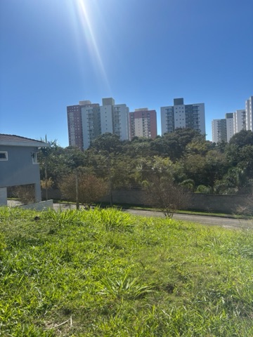 Terreno com 250m², à venda, no bairro Loteamento Terras de Genova em Jundiaí