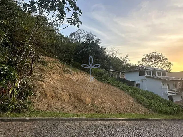 Terreno à venda, no bairro Praia Do Saco em Mangaratiba