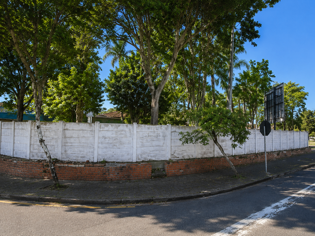 Terreno com 870m², à venda, no bairro Jardim Botânico em Curitiba