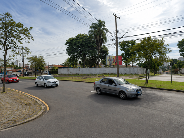 Terreno com 870m², à venda, no bairro Jardim Botânico em Curitiba