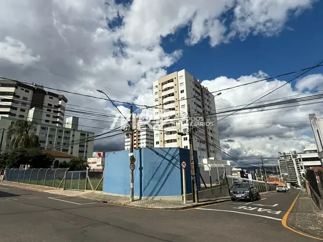 Terreno com 1900m², à venda, no bairro Centro em Ponta Grossa