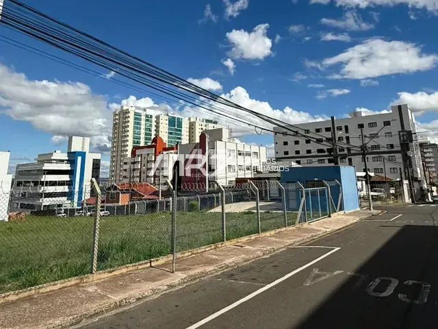 Terreno com 1900m², à venda, no bairro Centro em Ponta Grossa