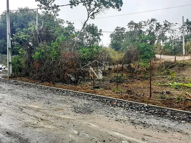 Terreno com 568m², à venda, no bairro Balneário Bambuí (Ponta Negra) em Maricá