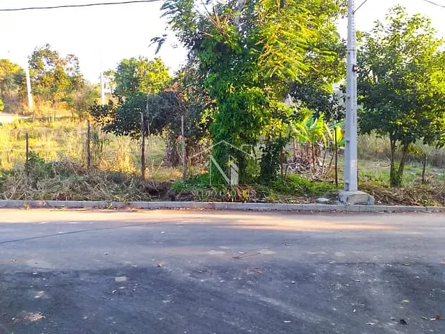Terreno com 568m², à venda, no bairro Balneário Bambuí (Ponta Negra) em Maricá