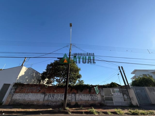 Terreno com 392m², à venda, no bairro Caravelle em Londrina