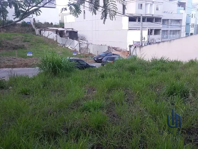 Terreno com 477m², à venda, no bairro Jardim Belvedere em Volta Redonda