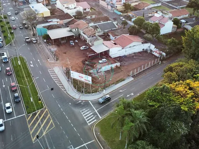 Terreno com 1550m², à venda, no bairro Vila Ipiranga em Londrina