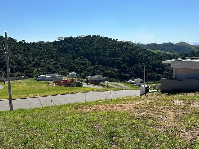 Terreno com 370m², à venda, no bairro Casa de Pedra em Volta Redonda