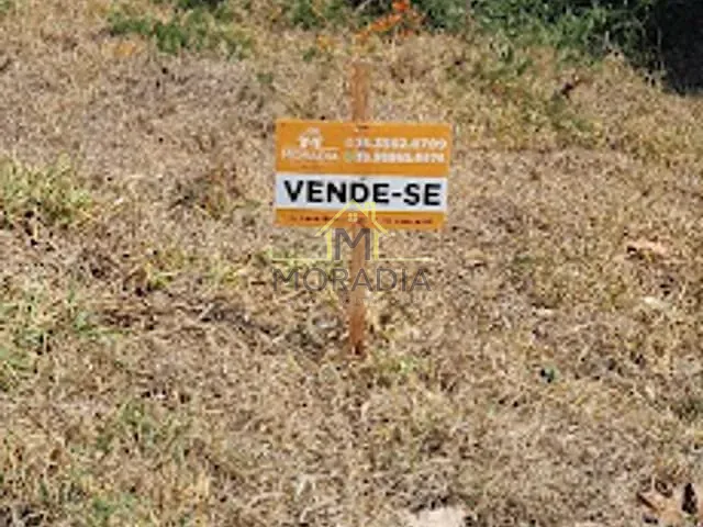 Terreno com 200m², à venda, no bairro Centro em Guaxupé