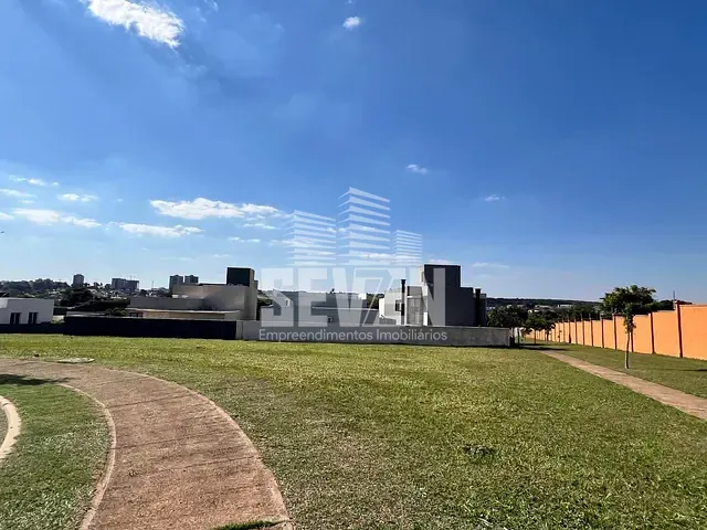 Terreno com 536m², à venda, no bairro Vila Aviação em Bauru