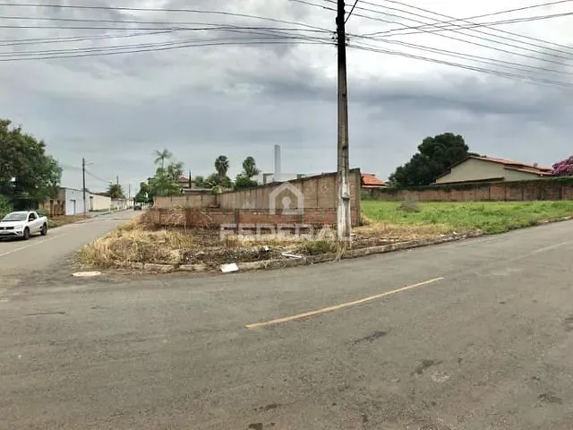 Terreno com 326m², à venda, no bairro Jardim Belo Horizonte em Aparecida de Goiânia