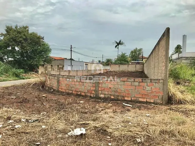 Terreno com 326m², à venda, no bairro Jardim Belo Horizonte em Aparecida de Goiânia