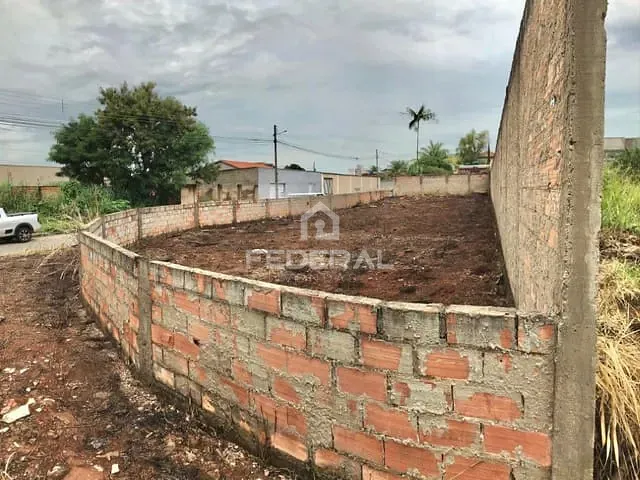 Terreno com 326m², à venda, no bairro Jardim Belo Horizonte em Aparecida de Goiânia