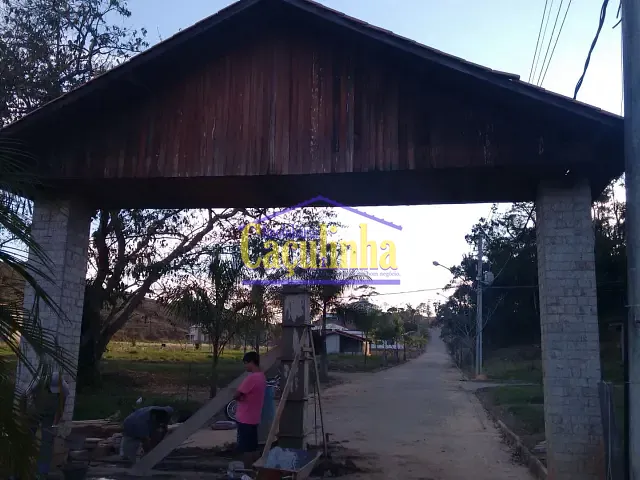 Terreno com 800m², à venda, no bairro Ipiabas em Barra do Piraí